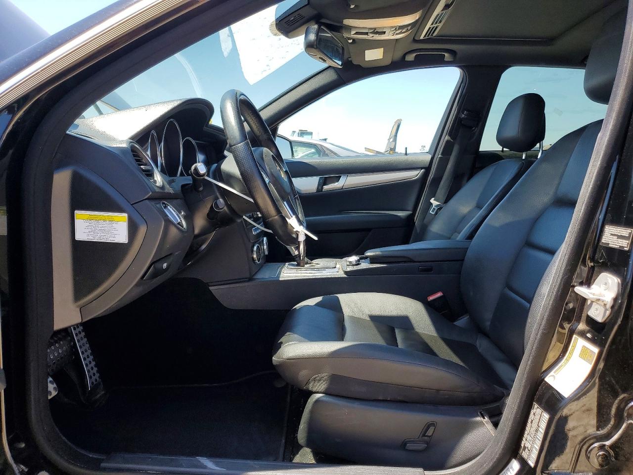 2014 MERCEDES-BENZ C 250 photo 13