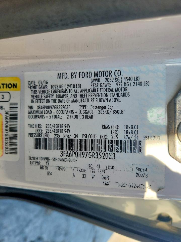2016 FORD FUSION SE photo 12