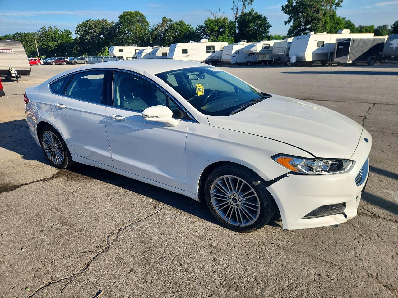 2016 FORD FUSION SE photo 4