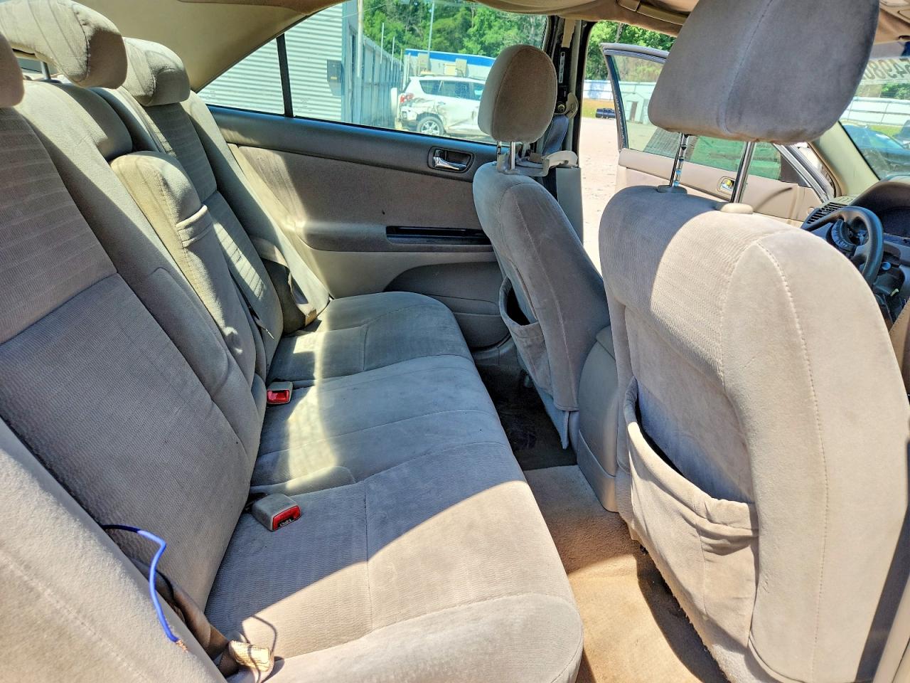 2005 TOYOTA CAMRY photo 19