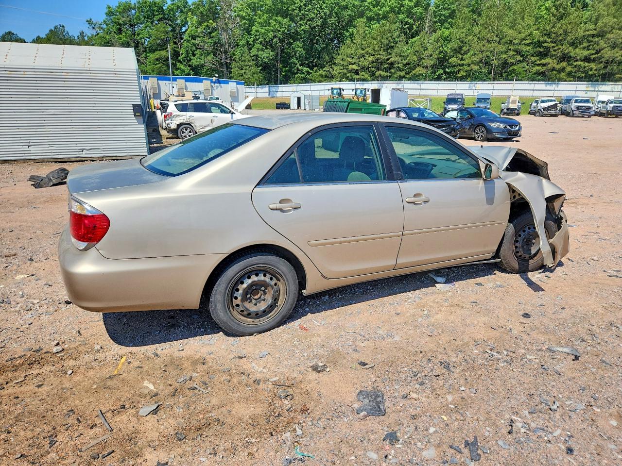 2005 TOYOTA CAMRY photo 5