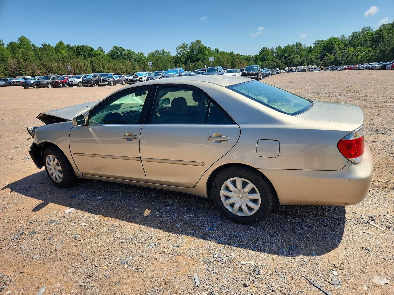 2005 TOYOTA CAMRY photo 3