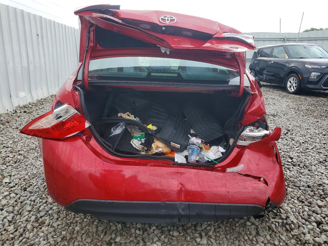 2017 TOYOTA COROLLA LE photo 11