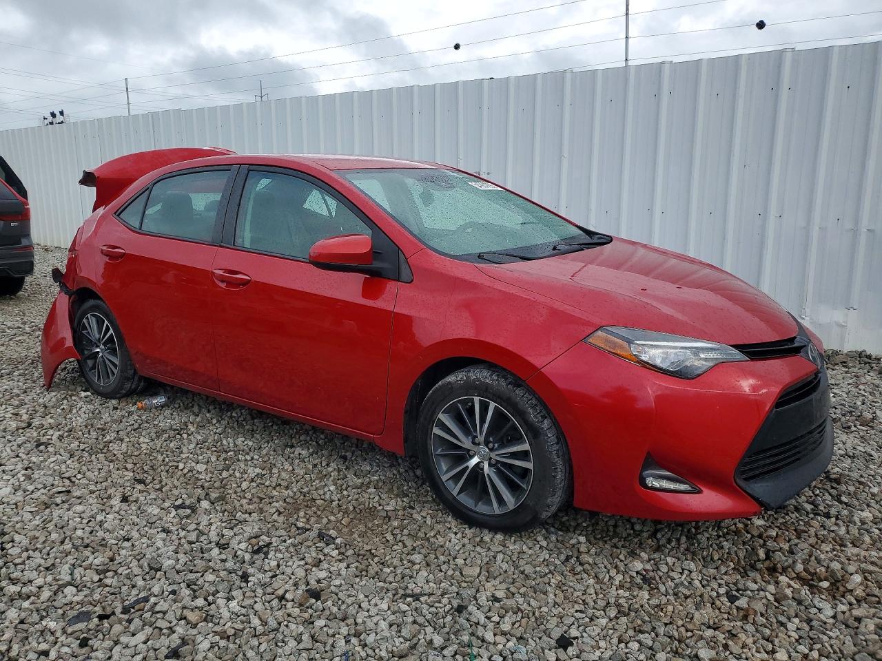 2017 TOYOTA COROLLA LE photo 7