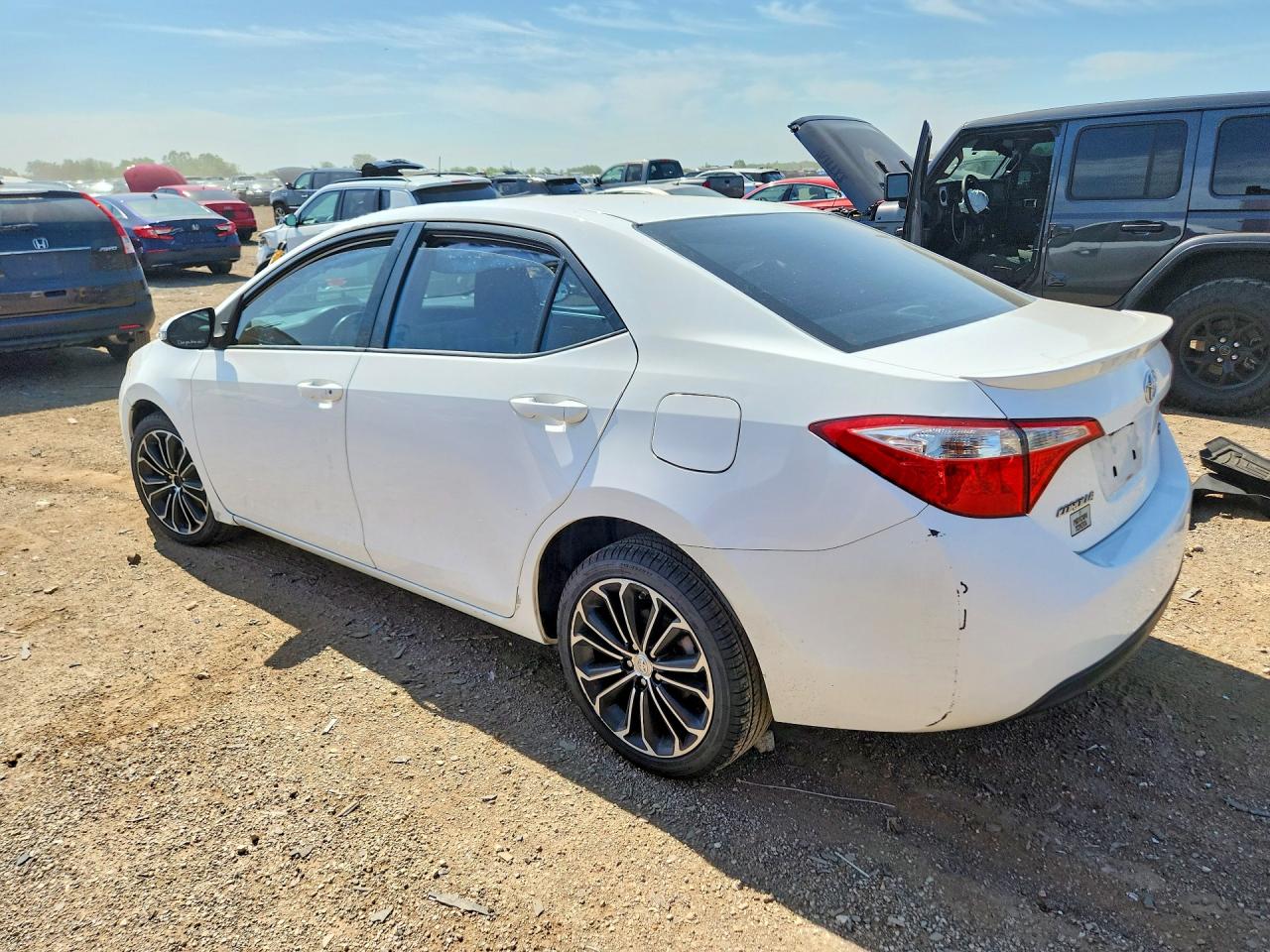 2016 TOYOTA COROLLA S PLUS photo 3