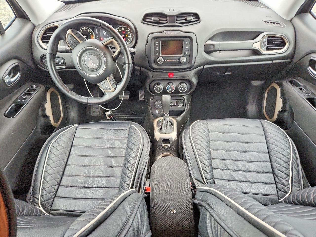 2017 JEEP RENEGADE LATITUDE photo 8