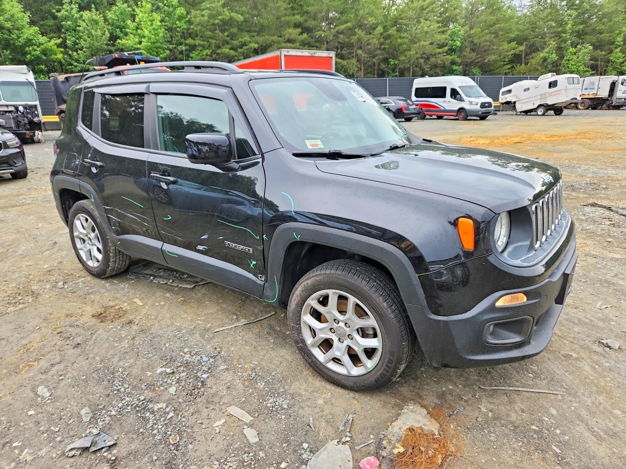 2017 JEEP RENEGADE LATITUDE photo 4