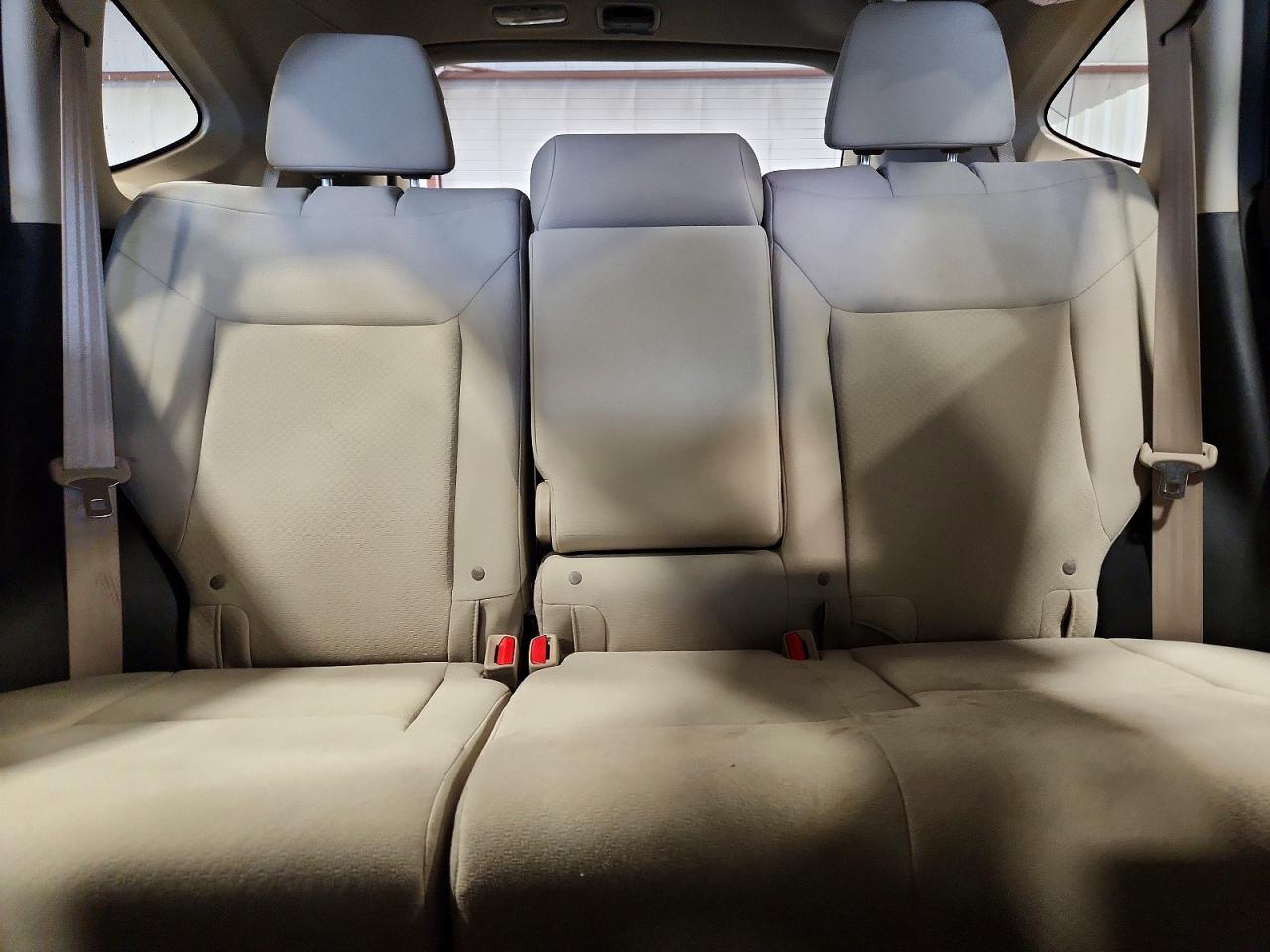 2015 HONDA CR-V LX photo 19