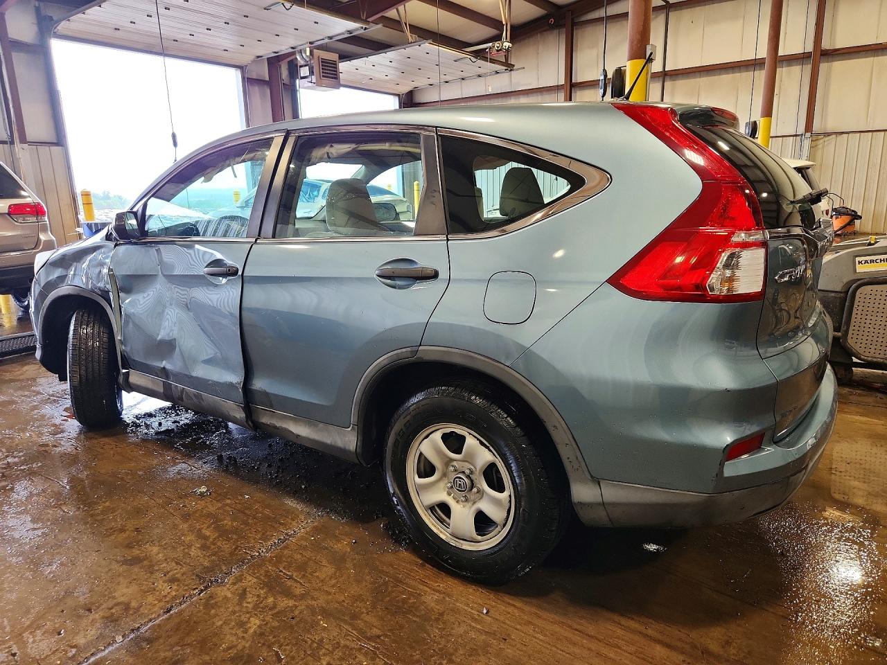 2015 HONDA CR-V LX photo 3