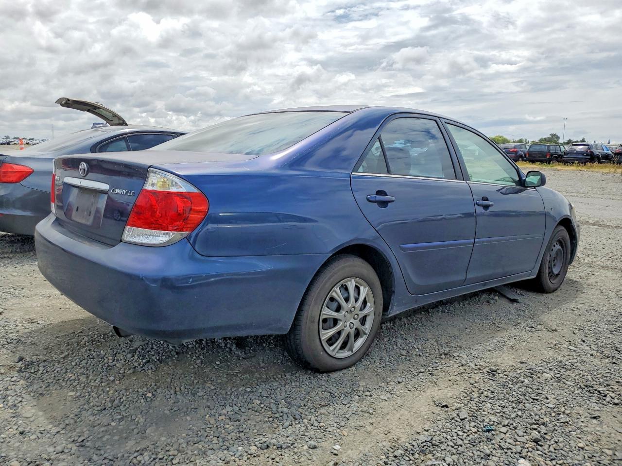 2005 TOYOTA CAMRY LE photo 7