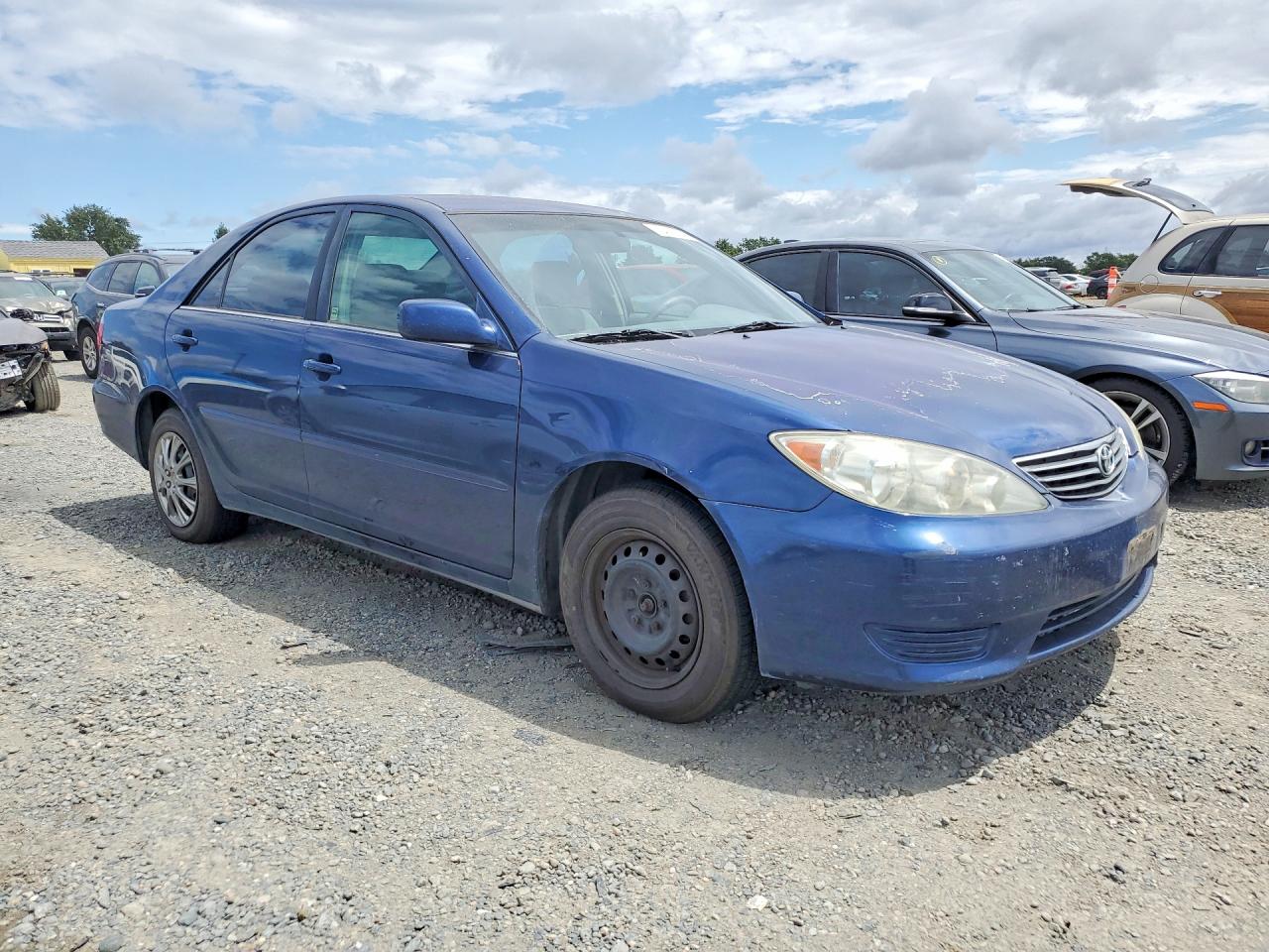 2005 TOYOTA CAMRY LE photo 10