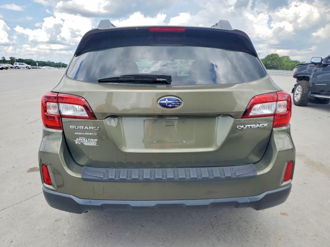 2015 SUBARU OUTBACK 2.5I PREMIUM photo 11