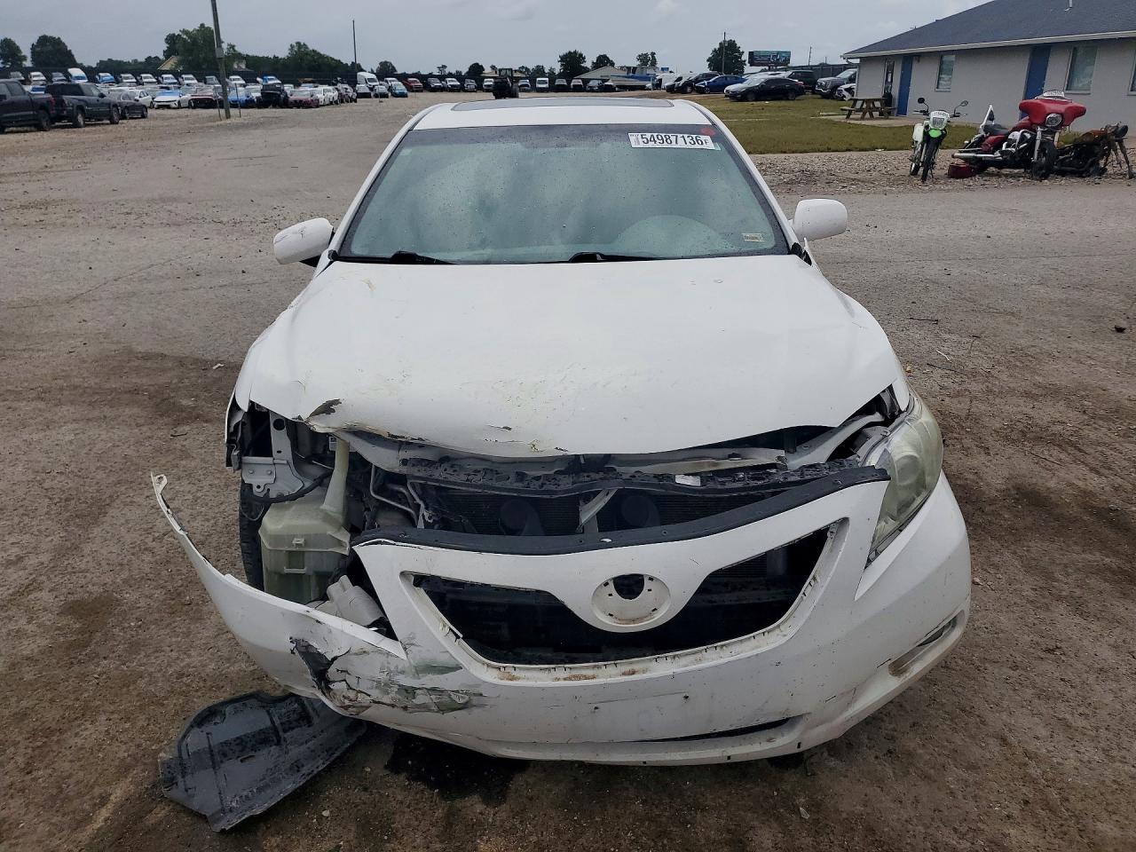 2009 TOYOTA CAMRY SE photo 9