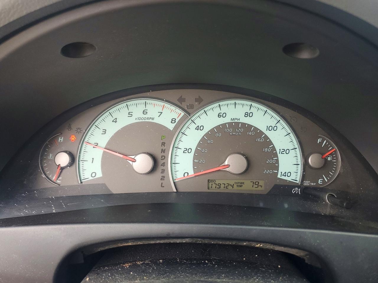 2009 TOYOTA CAMRY SE photo 17