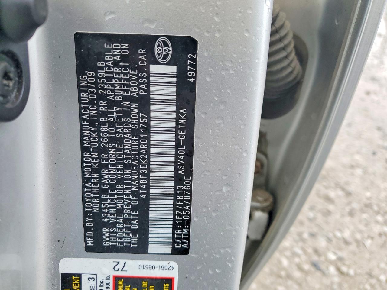 2010 TOYOTA CAMRY LE photo 23