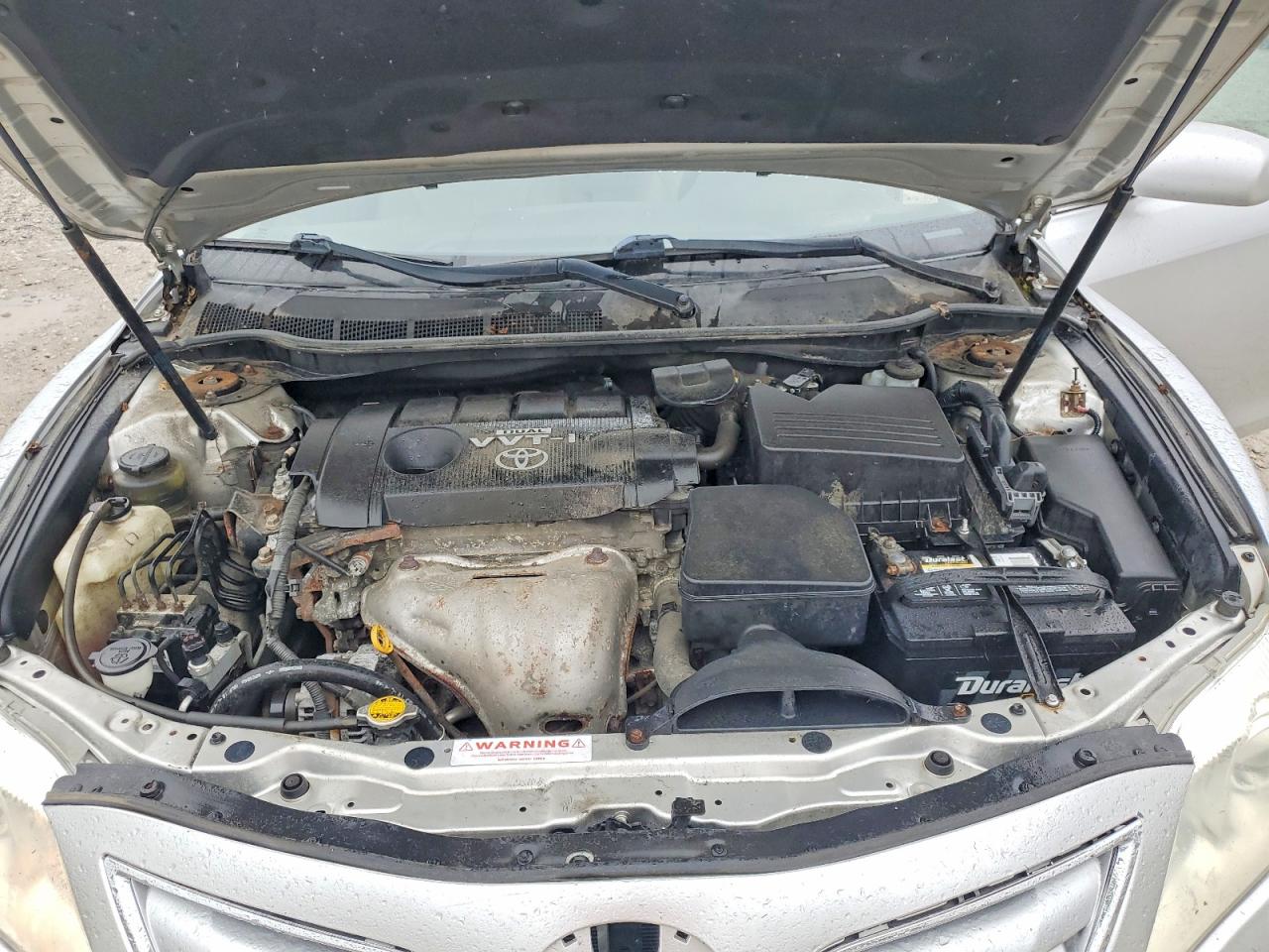 2010 TOYOTA CAMRY LE photo 21