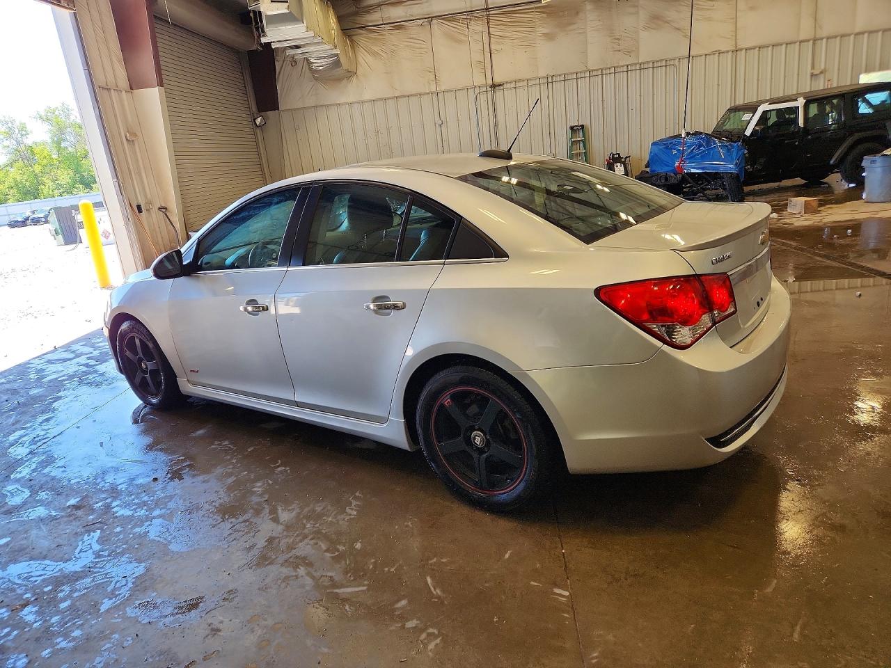 2015 CHEVROLET CRUZE LTZ photo 3