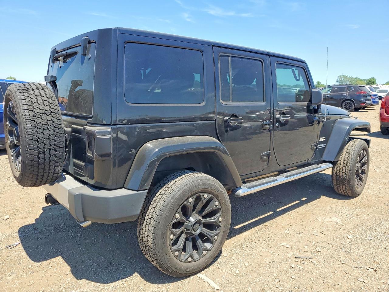 2013 JEEP WRANGLER UNLIMITED SAHARA photo 7