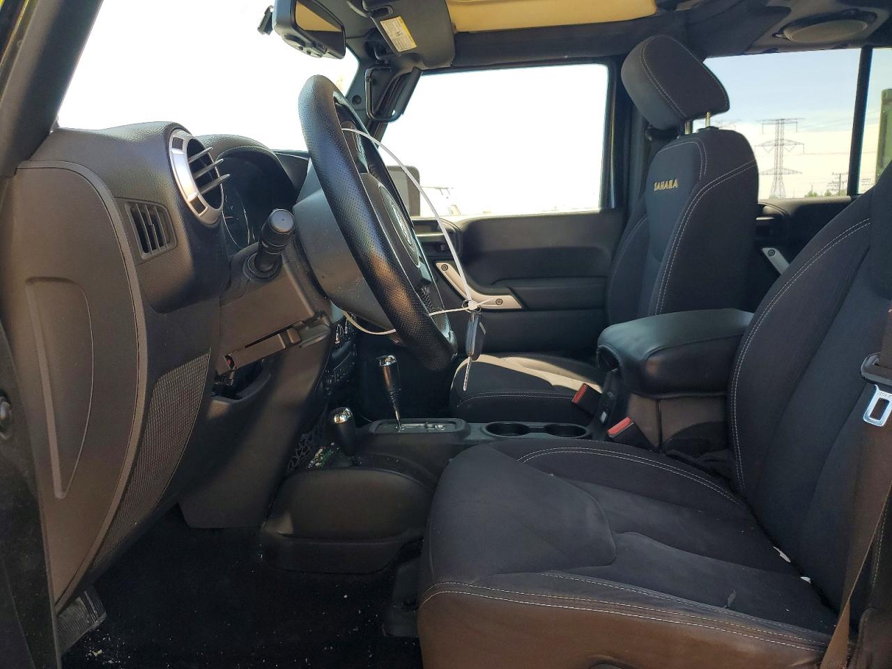 2013 JEEP WRANGLER UNLIMITED SAHARA photo 19