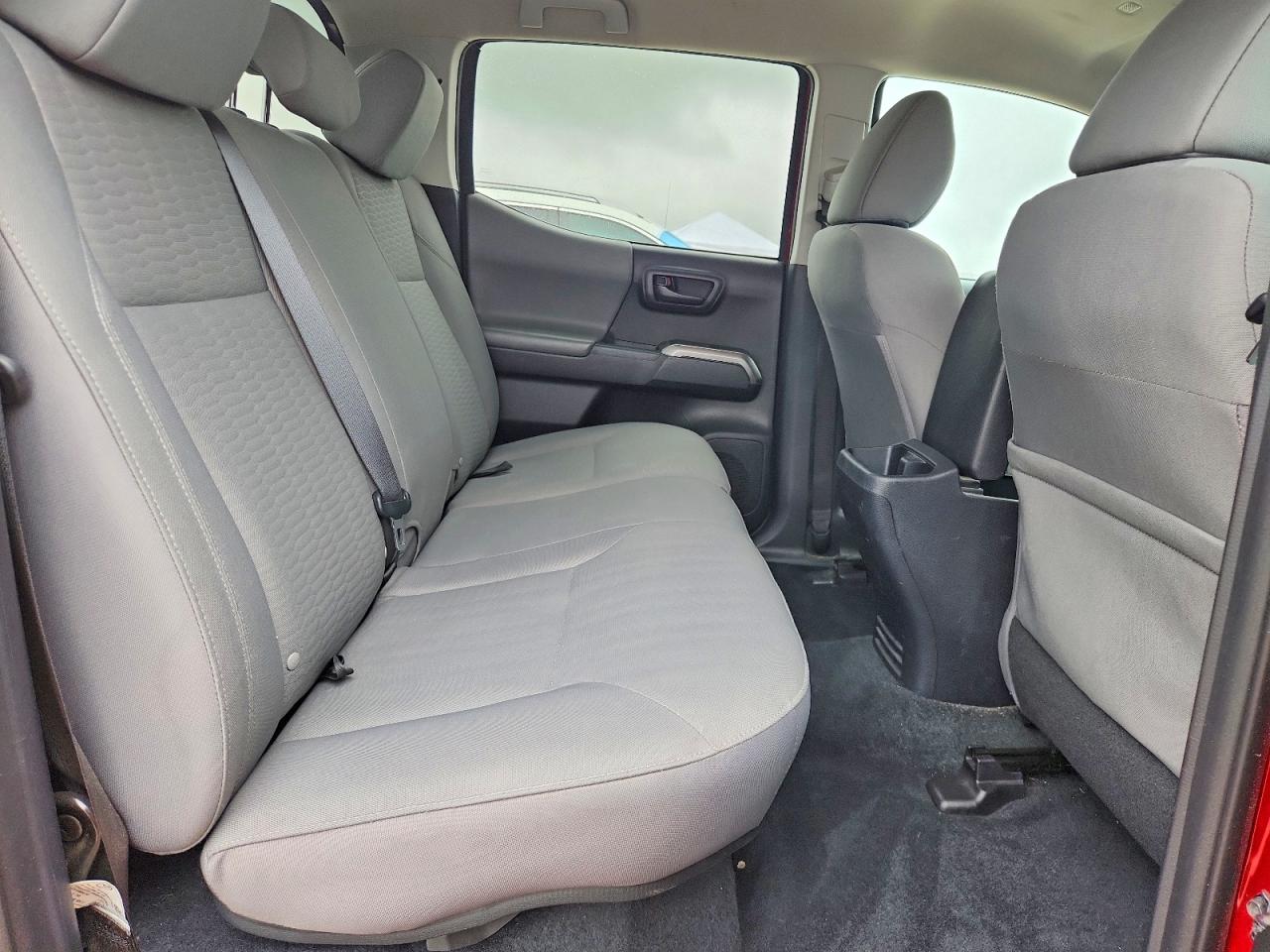 2019 TOYOTA TACOMA SR5 V6 photo 19
