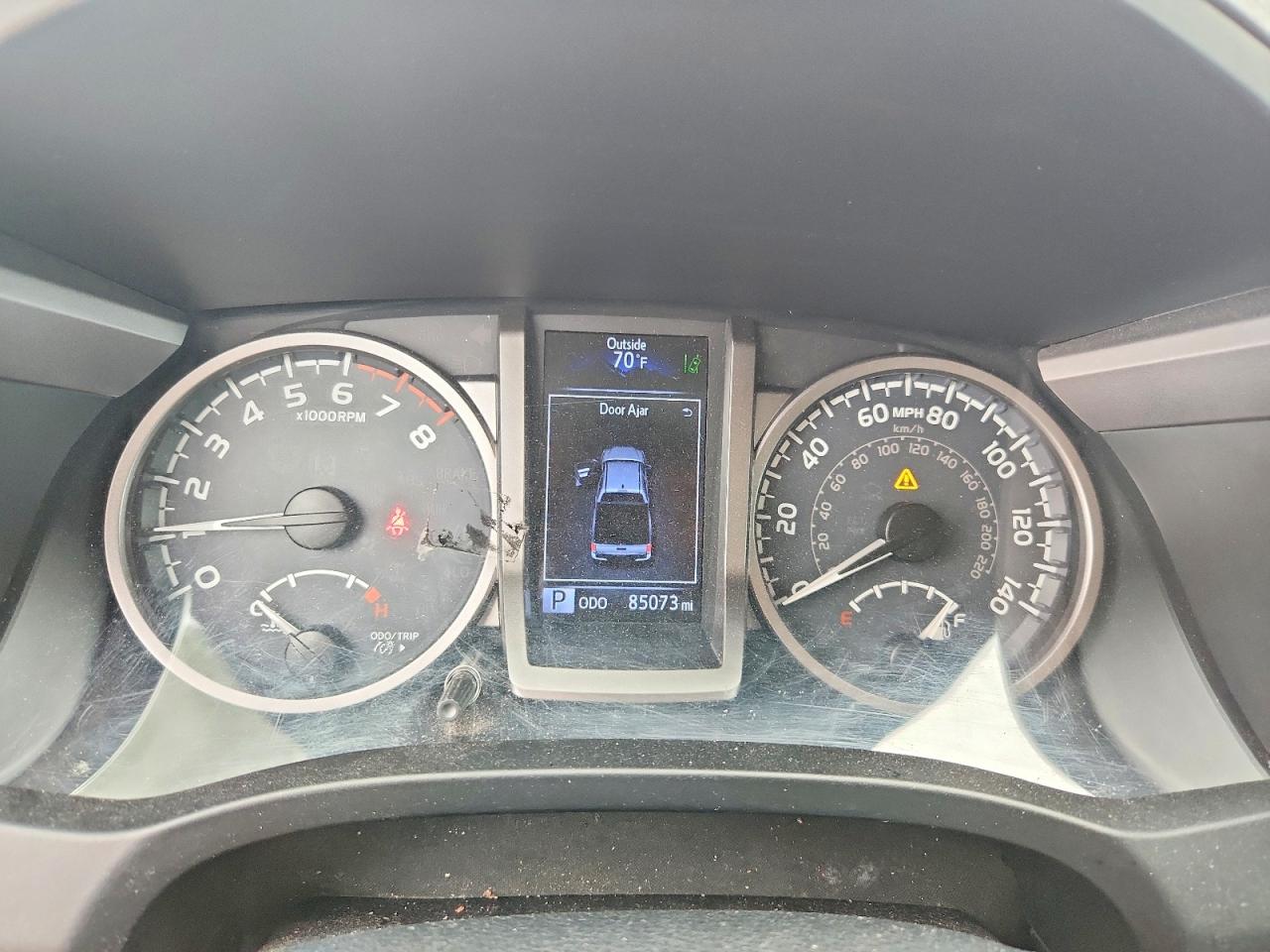 2019 TOYOTA TACOMA SR5 V6 photo 17