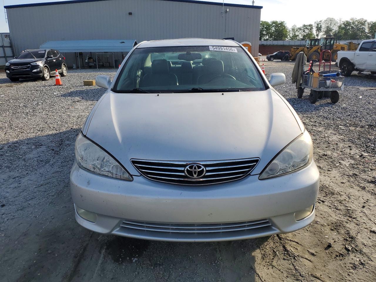 2005 TOYOTA CAMRY XLE V6 photo 9