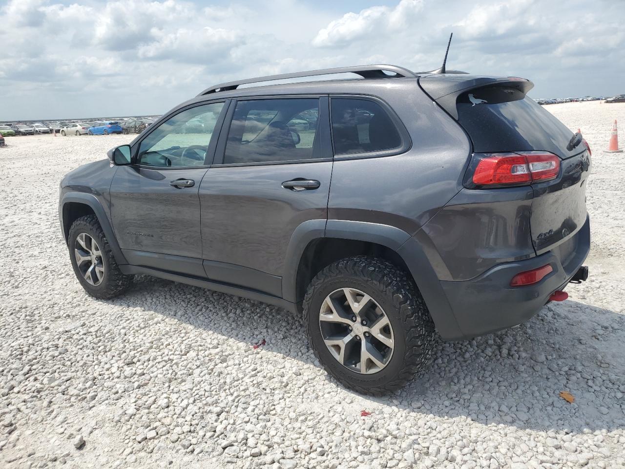 2018 JEEP CHEROKEE TRAILHAWK photo 2