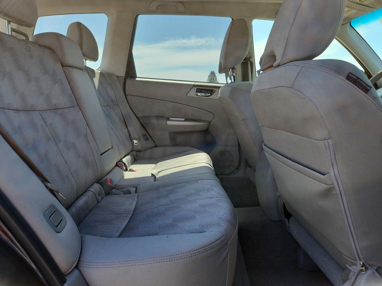 2010 SUBARU FORESTER 2.5X PREMIUM photo 28