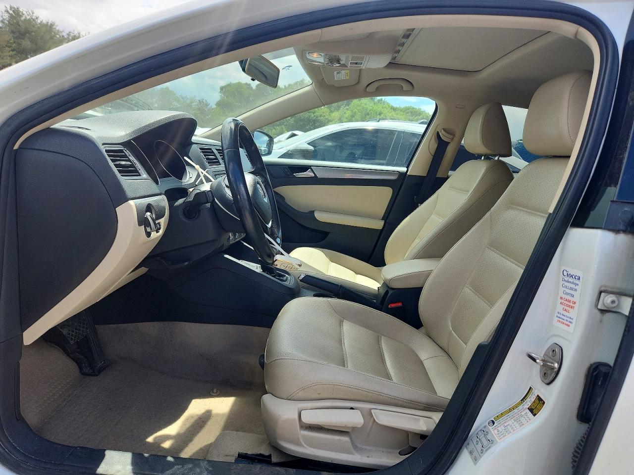 2016 VOLKSWAGEN JETTA SE photo 13