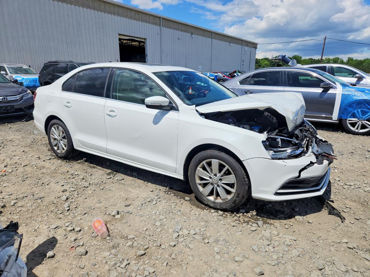 2016 VOLKSWAGEN JETTA SE photo 7