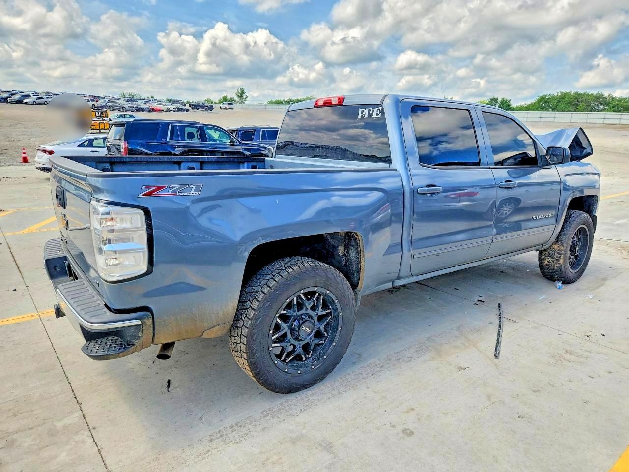 2015 CHEVROLET SILVERADO K1500 LT photo 5