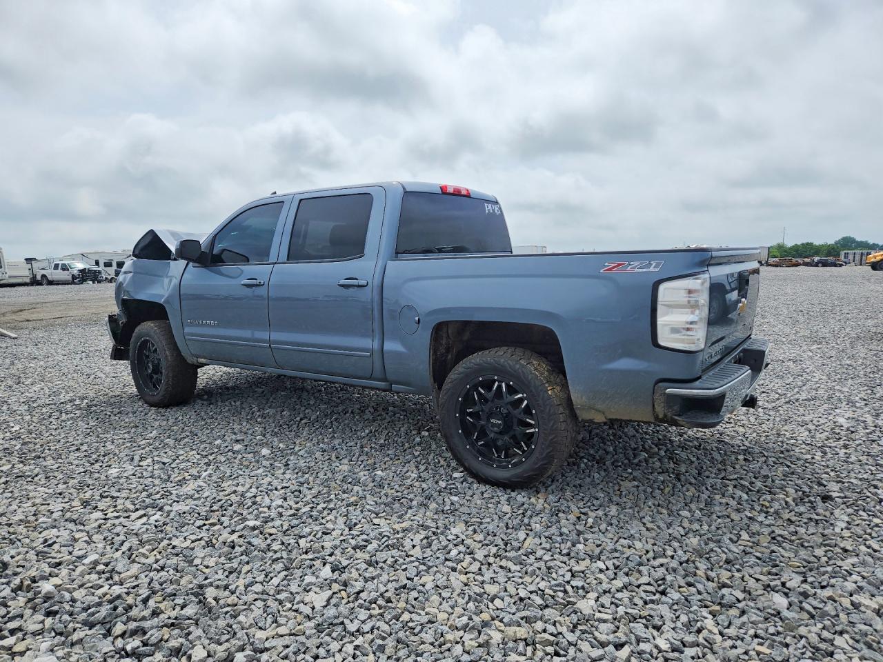 2015 CHEVROLET SILVERADO K1500 LT photo 3