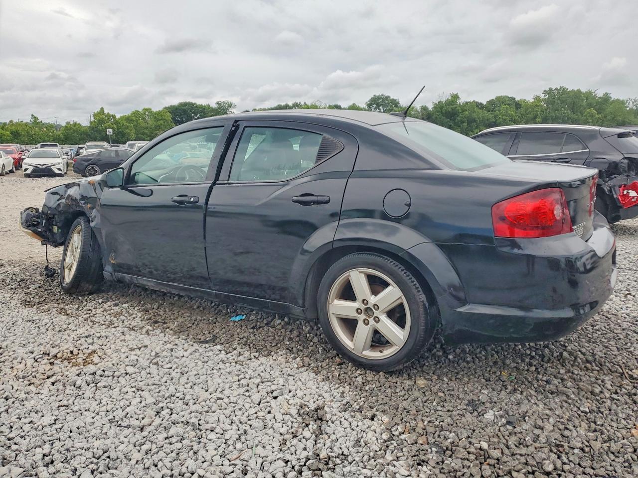 2013 DODGE AVENGER SXT photo 3