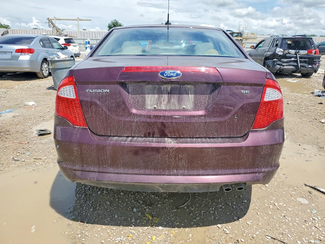2012 FORD FUSION SE photo 11