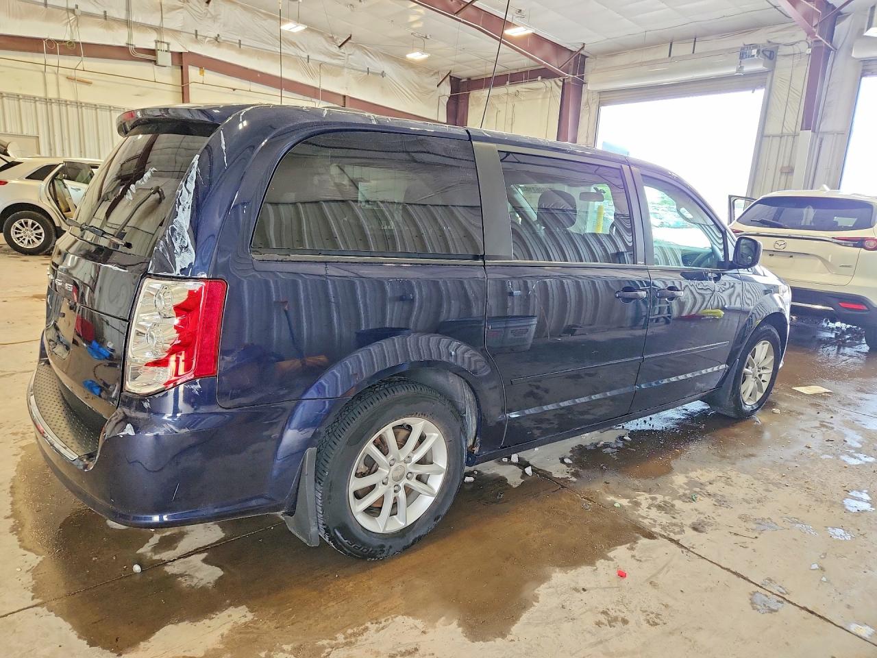 2013 DODGE GRAND CARAVAN SXT photo 5