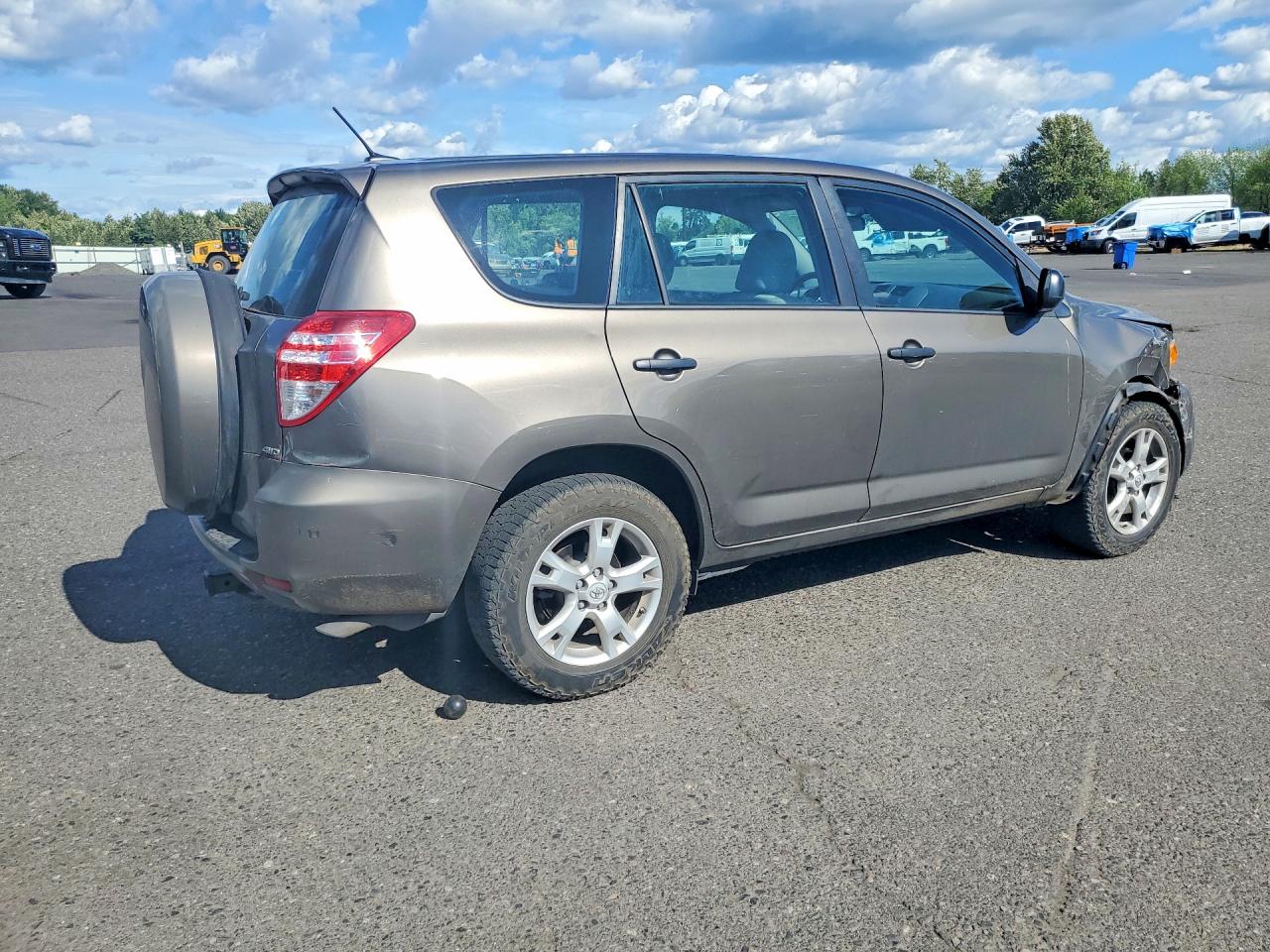 2010 TOYOTA RAV4 BASE photo 3