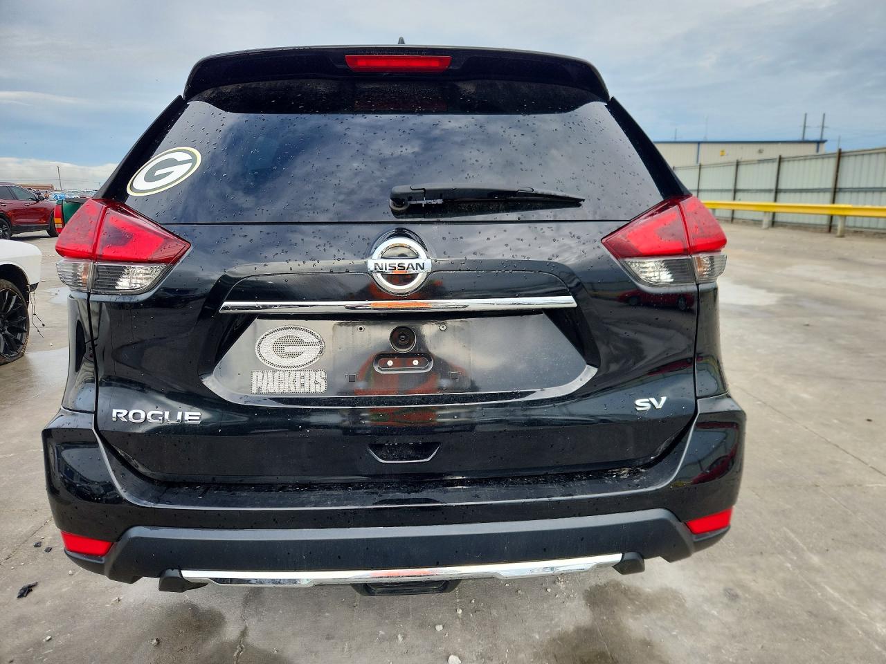 2018 NISSAN ROGUE SV photo 16