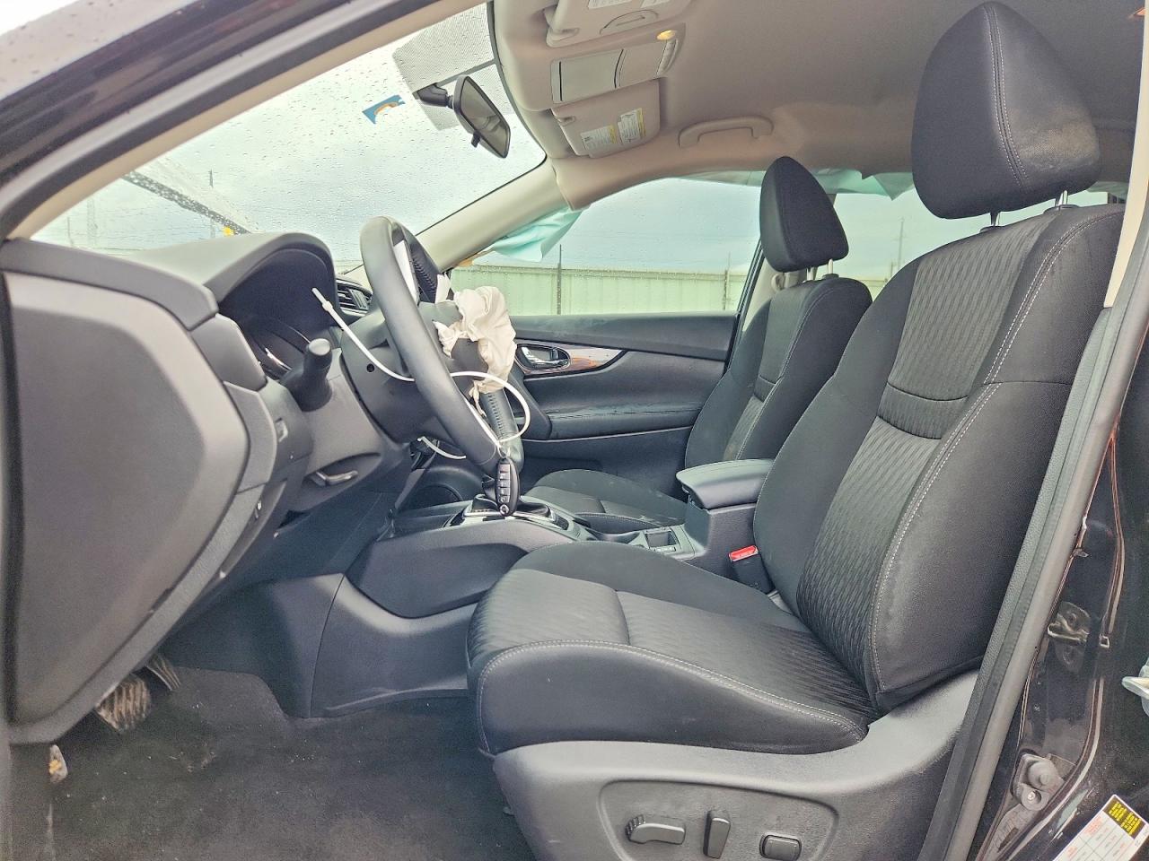 2018 NISSAN ROGUE SV photo 19
