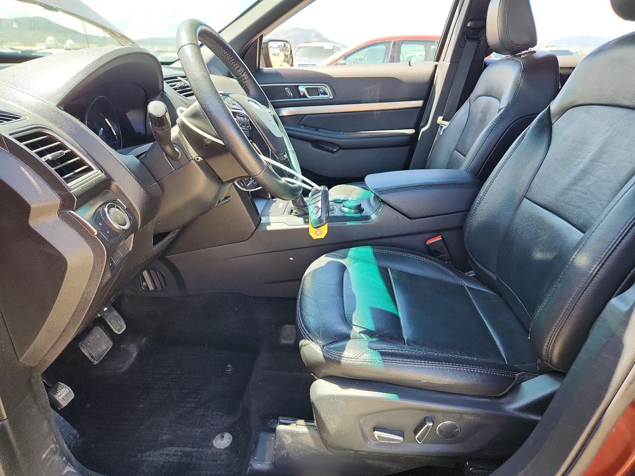 2018 FORD EXPLORER XLT photo 7