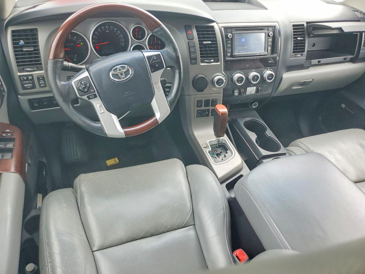 2014 TOYOTA SEQUOIA PLATINUM photo 8