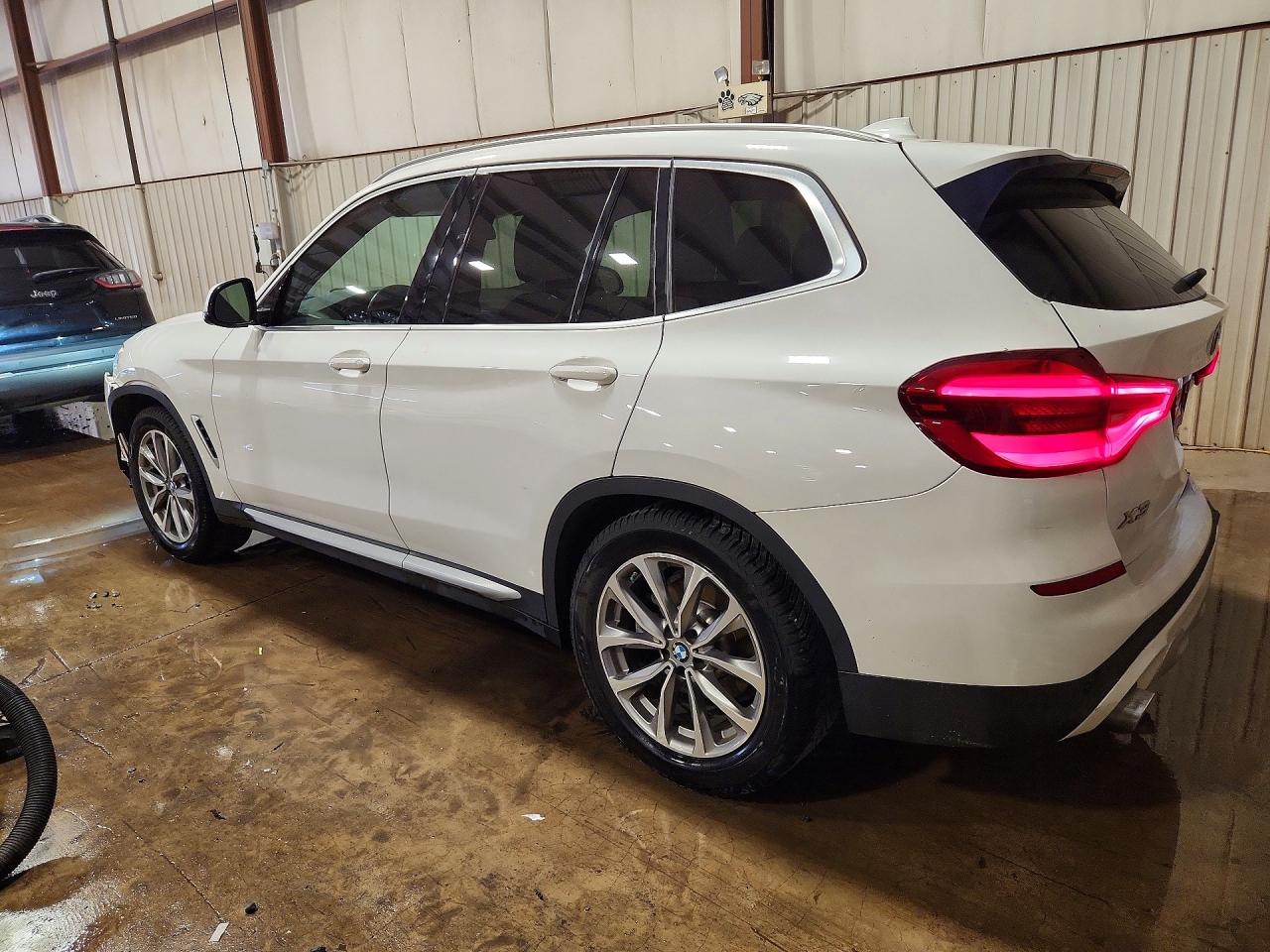 2018 BMW X3 XDRIVE30I photo 4