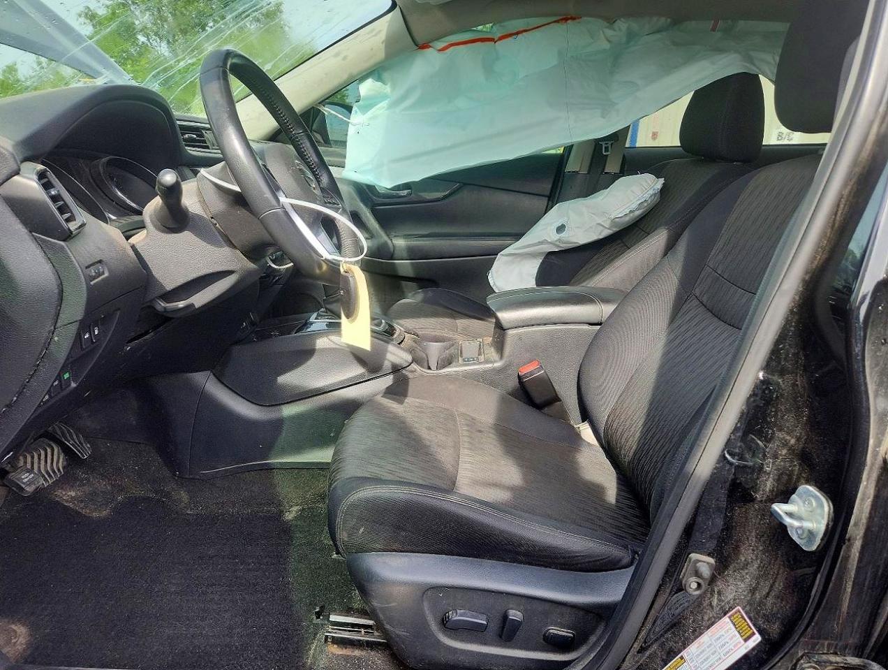 2018 NISSAN ROGUE SV photo 19