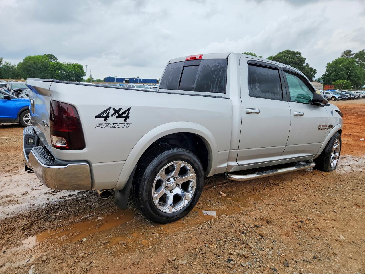 2014 RAM 1500 SLT photo 5