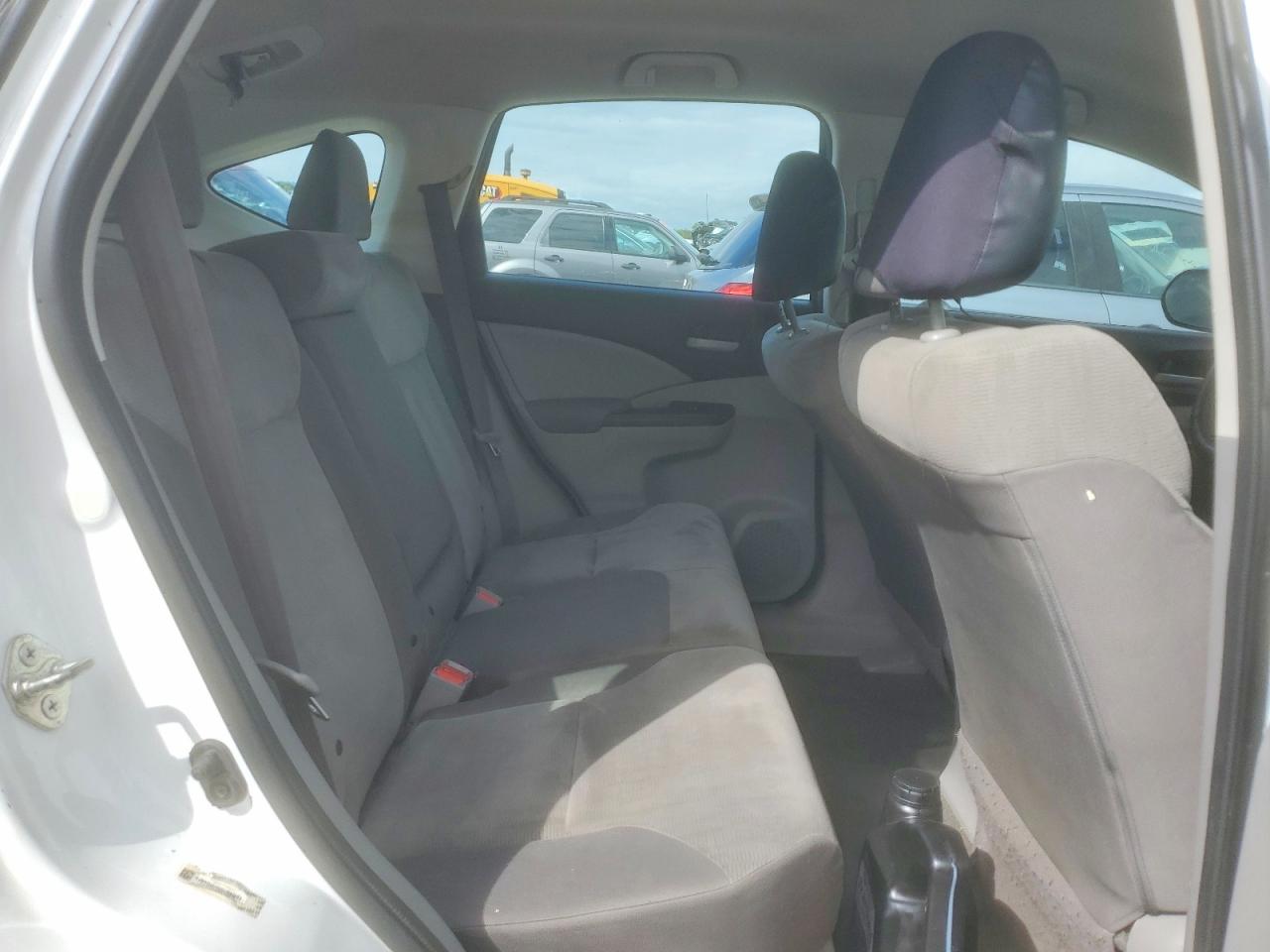 2014 HONDA CR-V LX photo 21