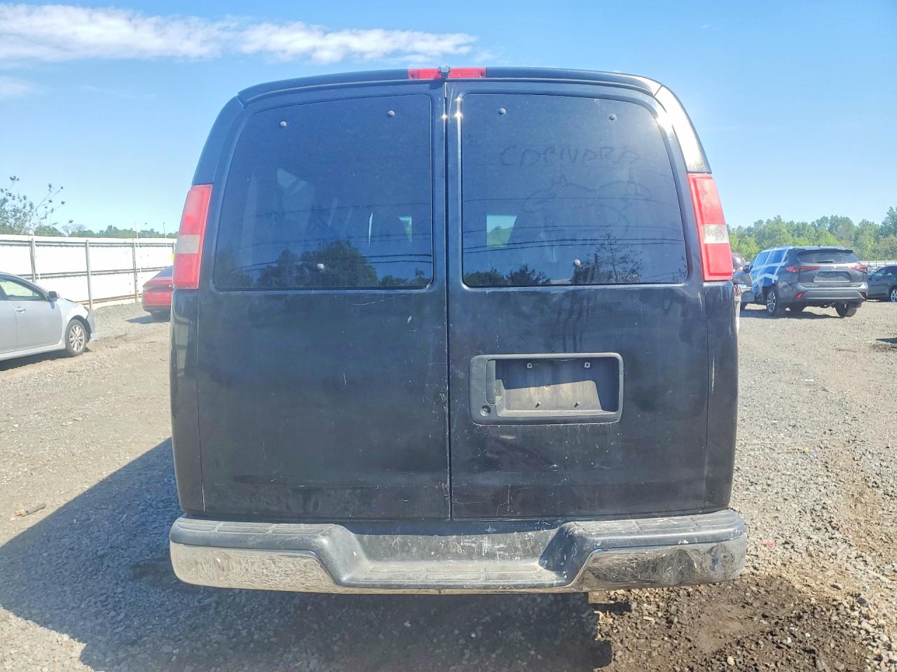2017 CHEVROLET EXPRESS G3500 LT photo 6