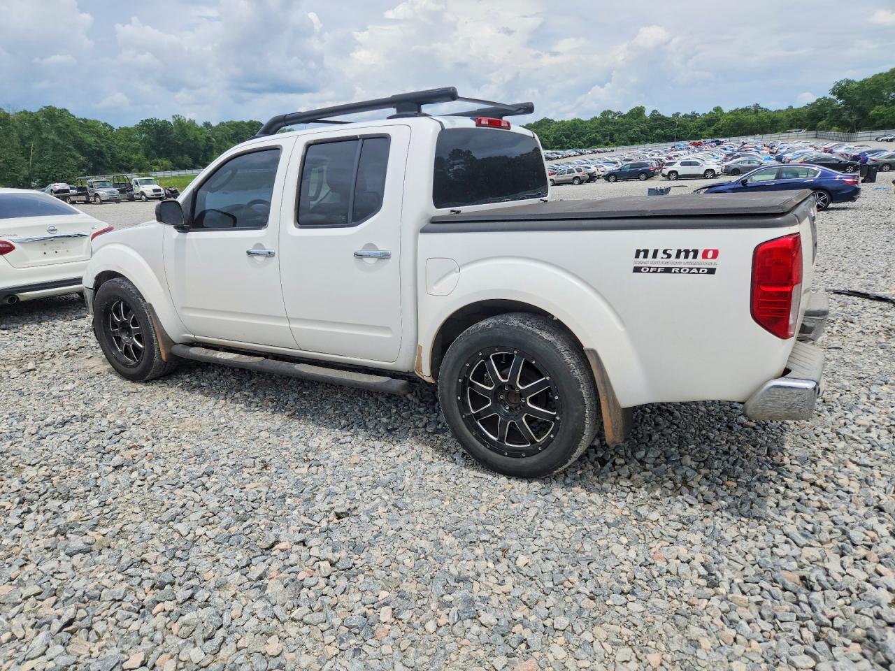 2005 NISSAN FRONTIER SE photo 3