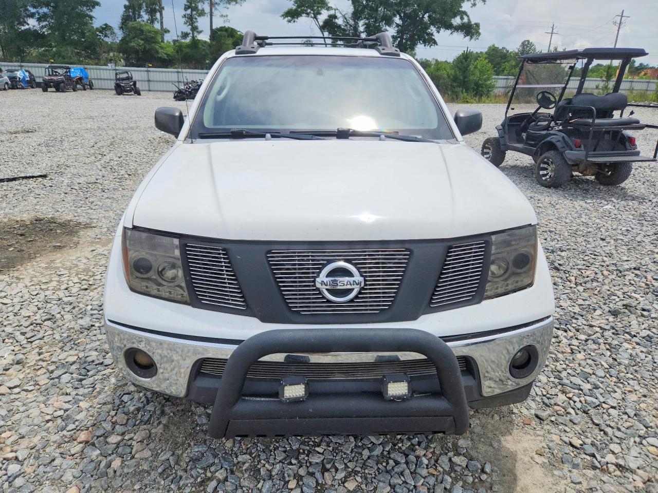 2005 NISSAN FRONTIER SE photo 9