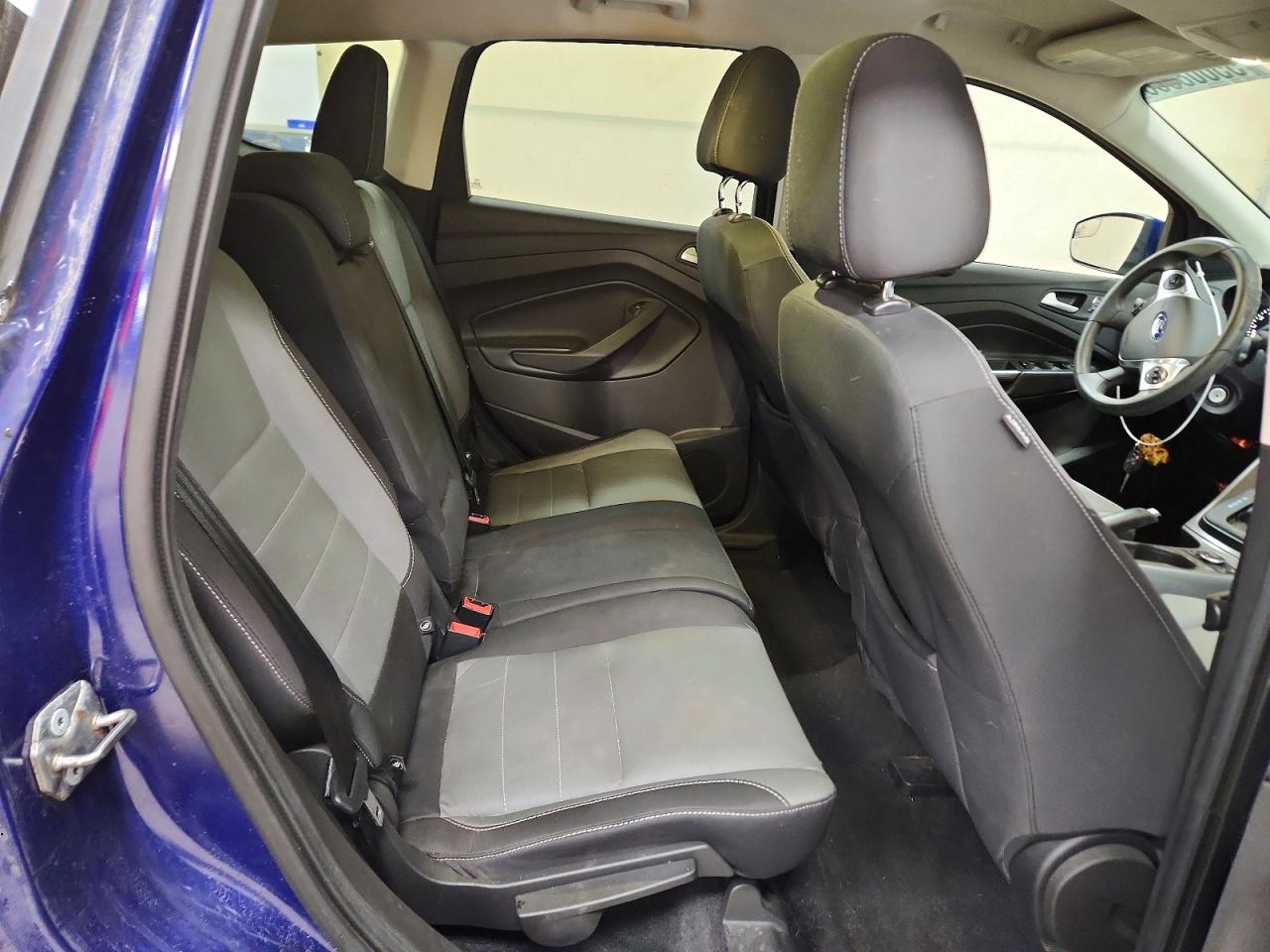 2016 FORD ESCAPE SE photo 11