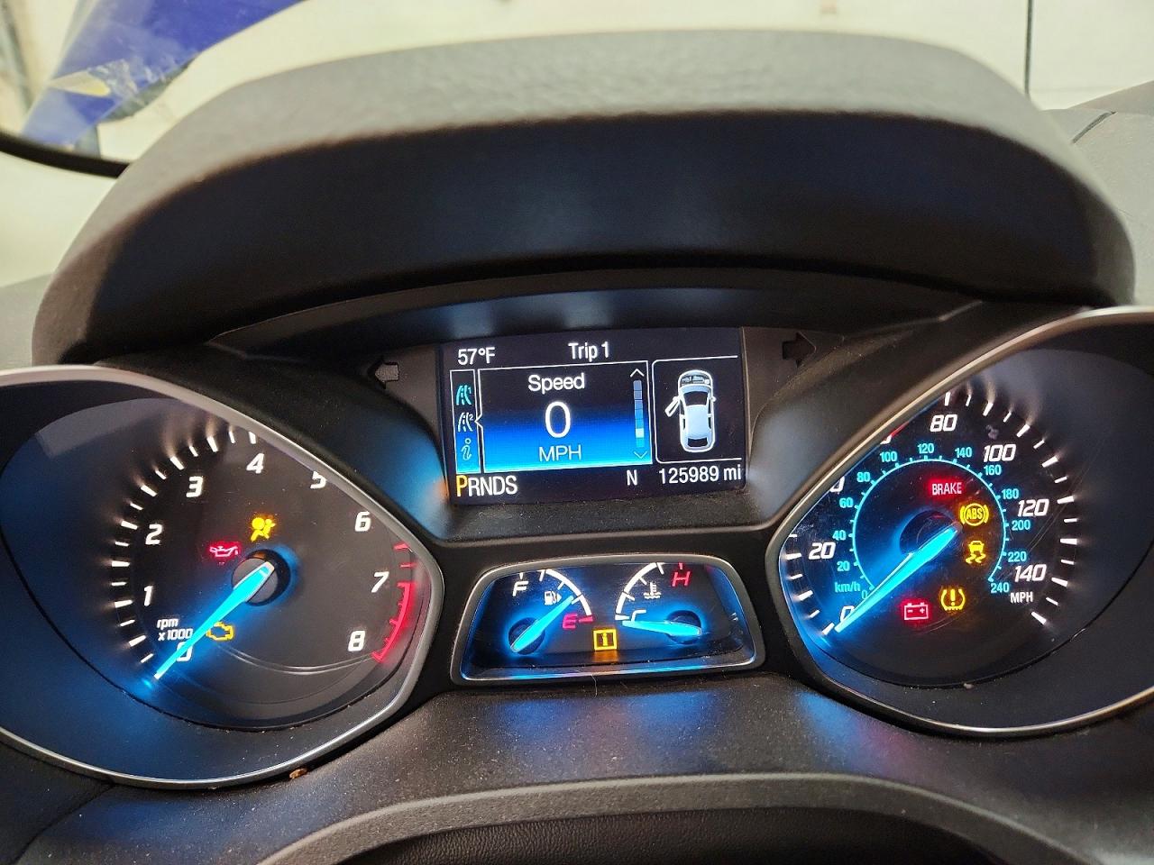 2016 FORD ESCAPE SE photo 9