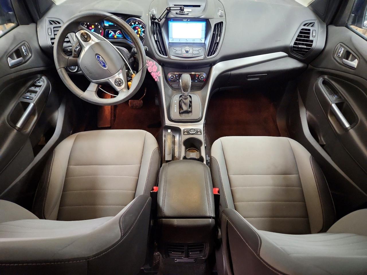 2016 FORD ESCAPE SE photo 8